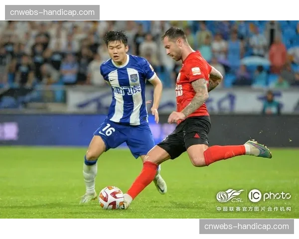 特写:雨战中的技术统计,长春亚泰长传成功率不降反升的适应性调整 特写:雨战中的技术统计,长春亚泰长传成功率不降反升的适应性调整